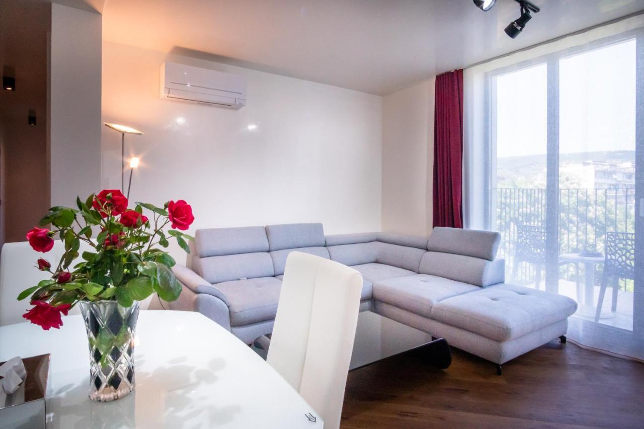 Apartment Luxury In Building K55 With Free Garage Varna