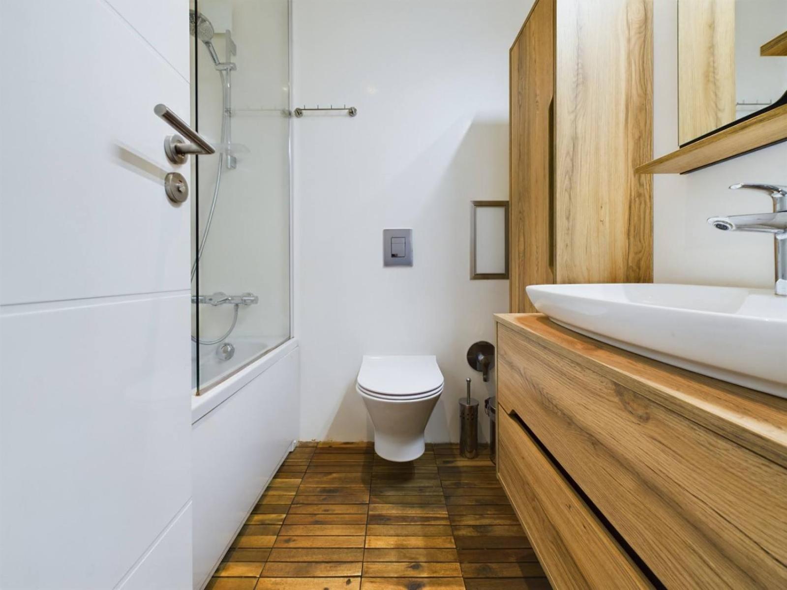 Luxury In Building K55 With Free Garage